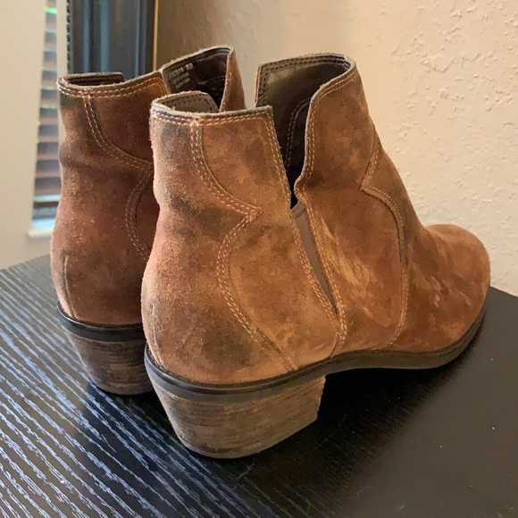 Cole Haan boots size 8 - Picture 3 of 11